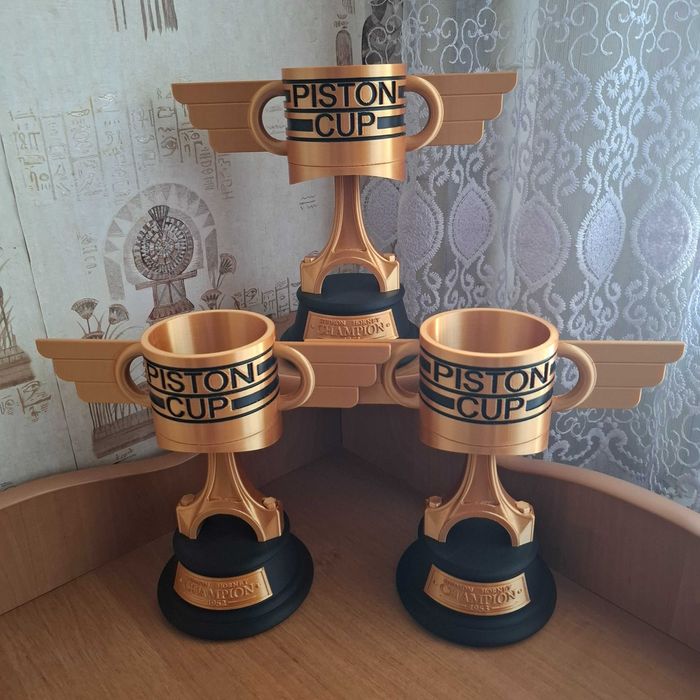 Кубки Поршня Дока Хадсона