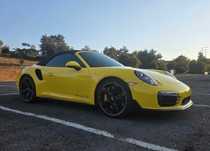 Porsche 911 Turbo Turbo      2016