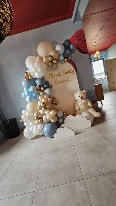 Dekoracja ścianka balonowa
