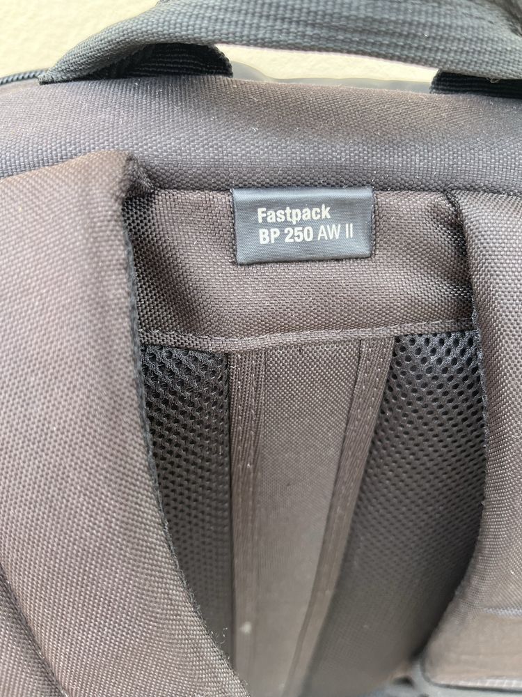 Mochila Lowepro Fastpack BP 250 AW II