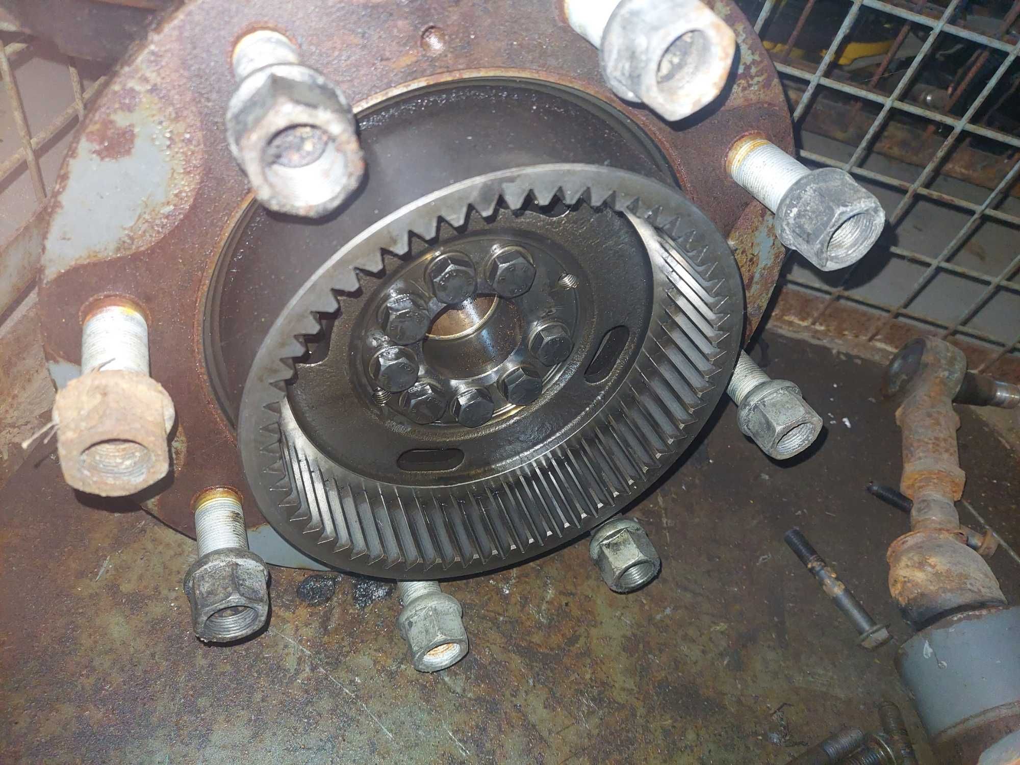Czesci do mostu massey  ferguson  ladowarka  teleskopowa  most carraro