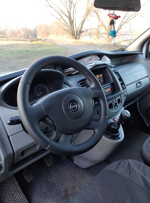 Опель віваро 2010р