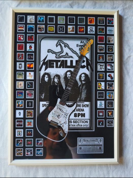 Moldura Metallica Electric Guitar com Autógrafos (A4)