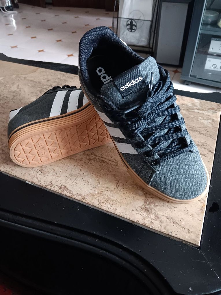 Sapatilhas adidas
