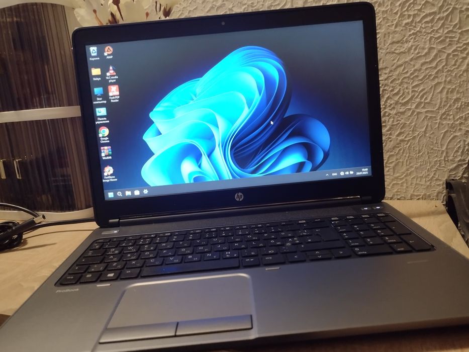 HP ProBook i5/8/SSD/windows 11