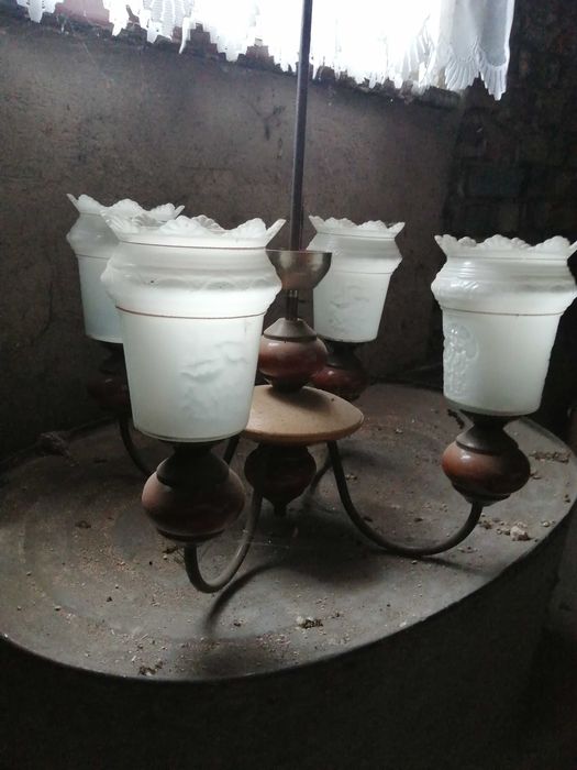 Ładny żyrandol nie zniszczy