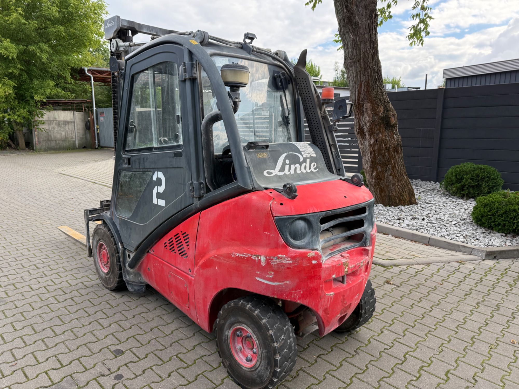 Wozek widłowy Linde H30T 393