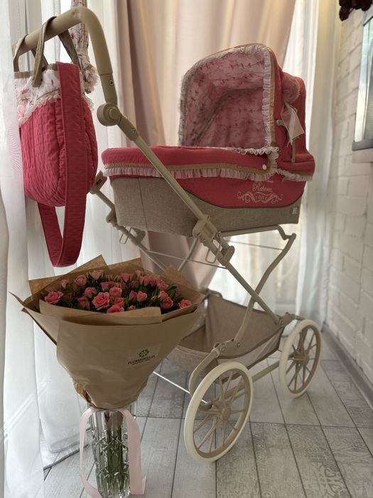 Коляска и кукла Реборн DeCuevas, модель Мартіна 82033.