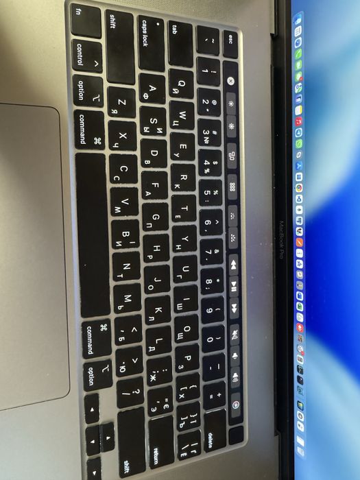 Macbook pro 2019 i7/16/512