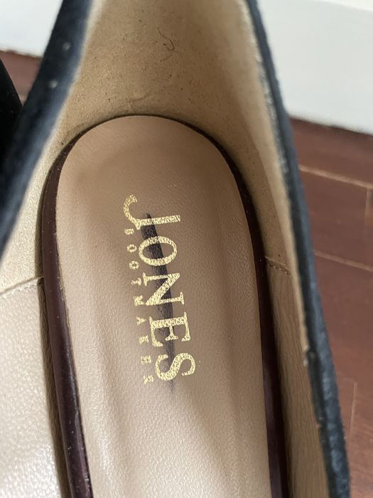 Stilettos Pretos (Jones)