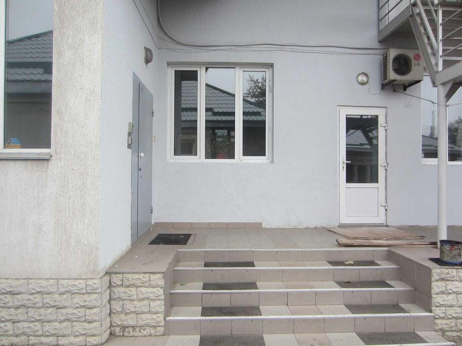Сдам офис, 10 и 15 м2, Центр, метро ЮЖД, здам оренда приміщення