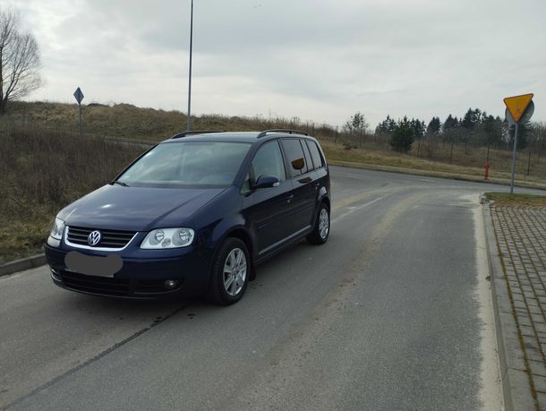 VW Touran 1.9 tdi BKC 6 biegowa skrzynia alufelgi zadbany egzemplarz