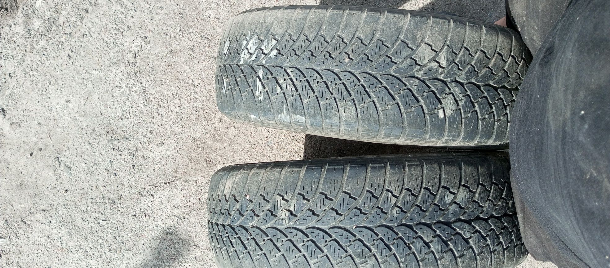 Гума 2 шт 215/65 r16