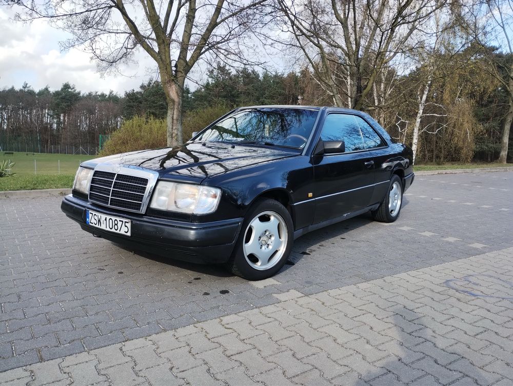 Mercedes benz W124 coupe