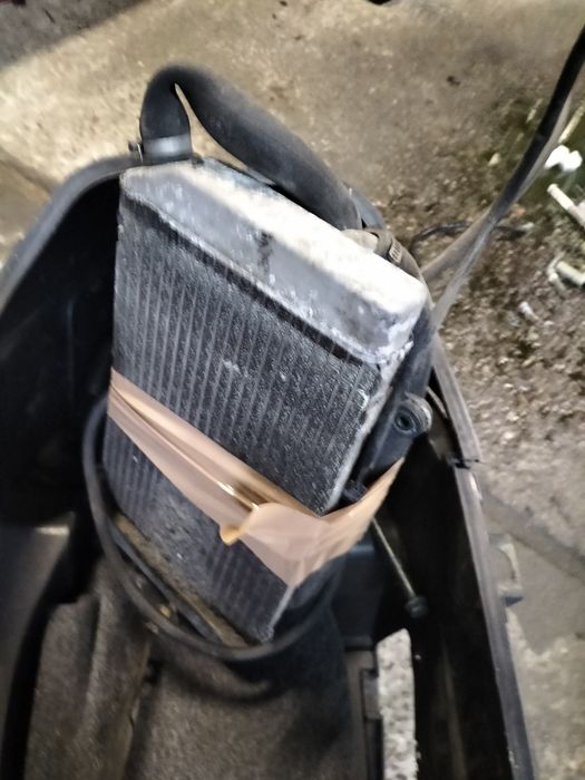 Chłodnica honda silver wing 600