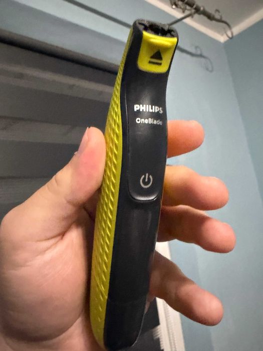 Maszynka do golenia Philips One blade + Ładowarka
