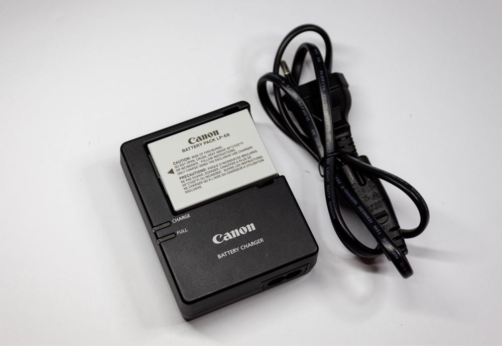 Canon EOS 600D + Canon 18-55mm