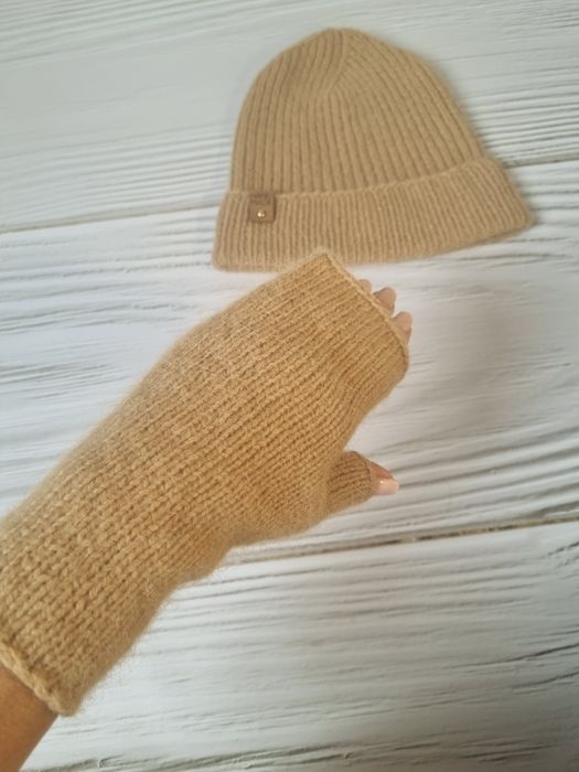 Czapka zimowa, mitenki, komplet