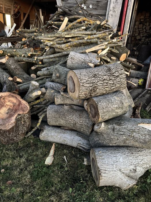 Продам дрова горіх та липа