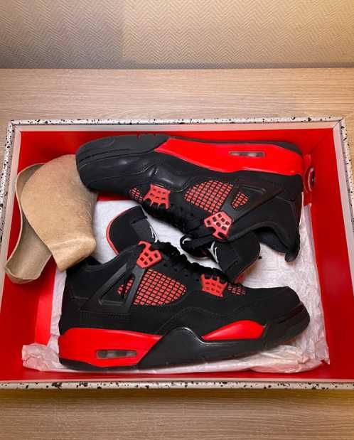Jordan 4 retro thunder red R.41