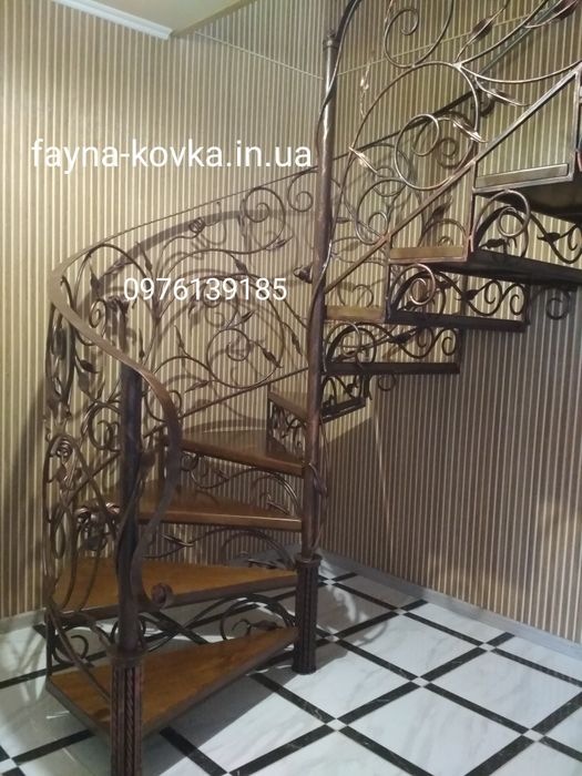 Відкатні та розрашні ворота з хвірткою. Навіси на авто, перила, сходи.