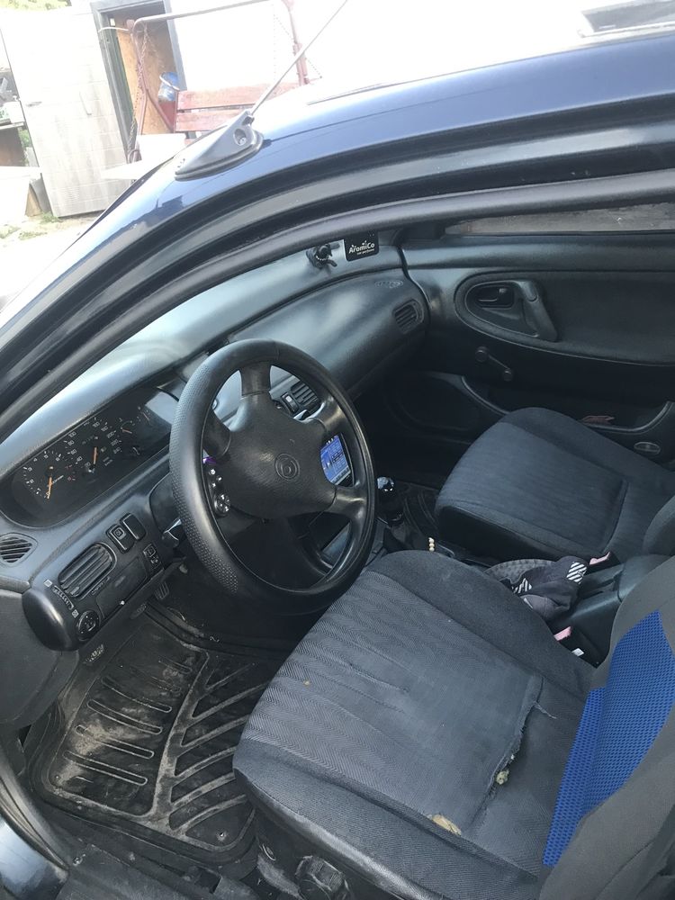 Продам mazda 626