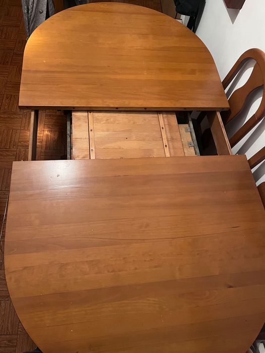 Mesa de madeira Cerejeira