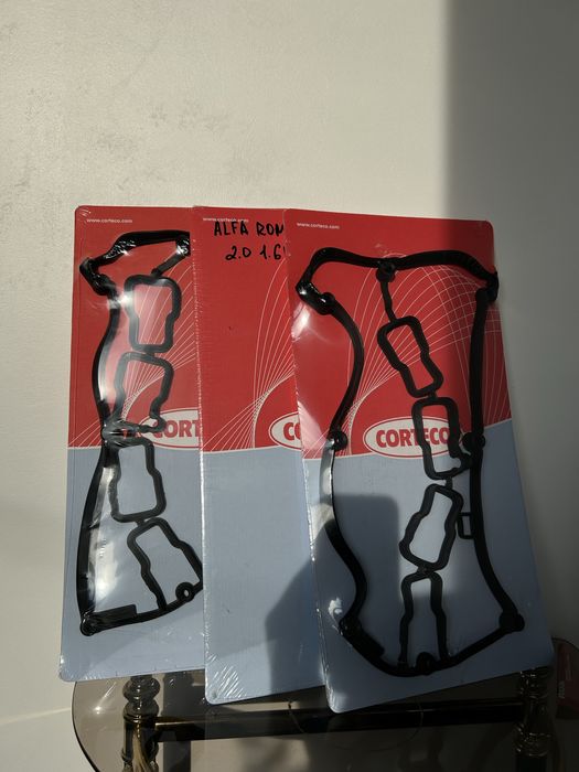 Прокладка клапанної кришки на Alfa Romeo