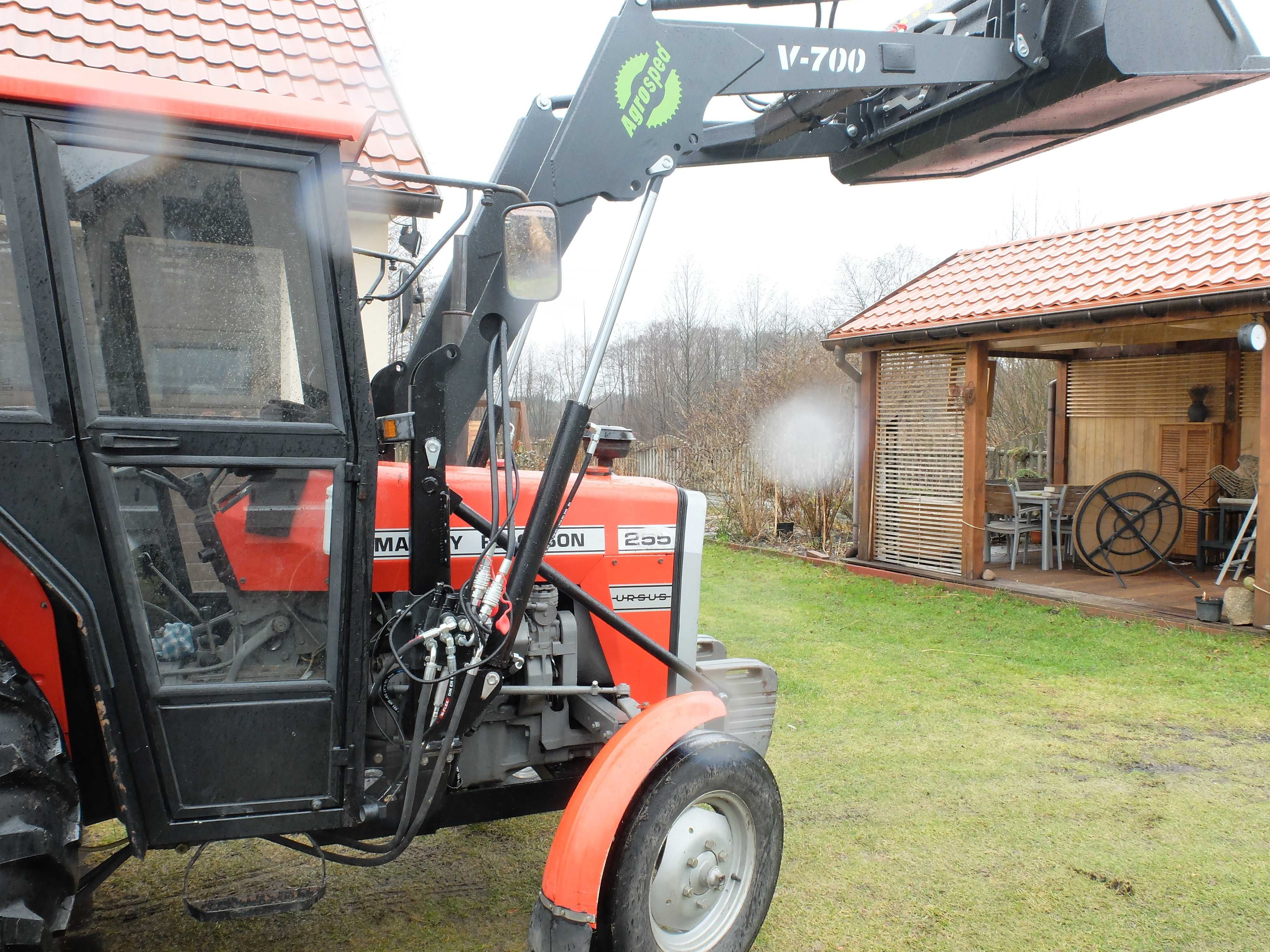 Ładowacz czołowy firmy Agrosped model V-700 Euroramka Zetor MF Ursus