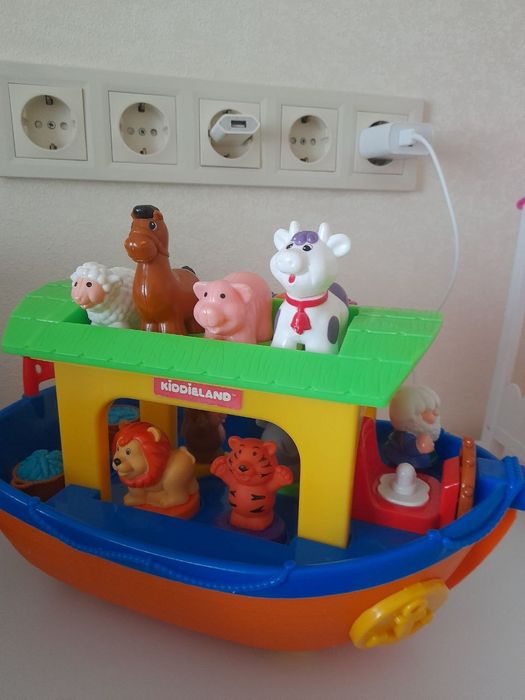 Іграшка розвиваюча музична "ноев ковчег"