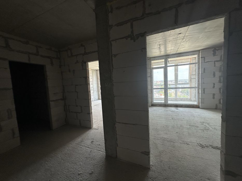 Продаж просторої 2 кім.квартири у зданому будинку /ЖК Вежа