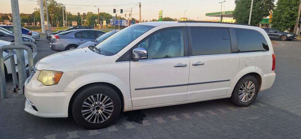 Lancia Voyager 7 osobowy