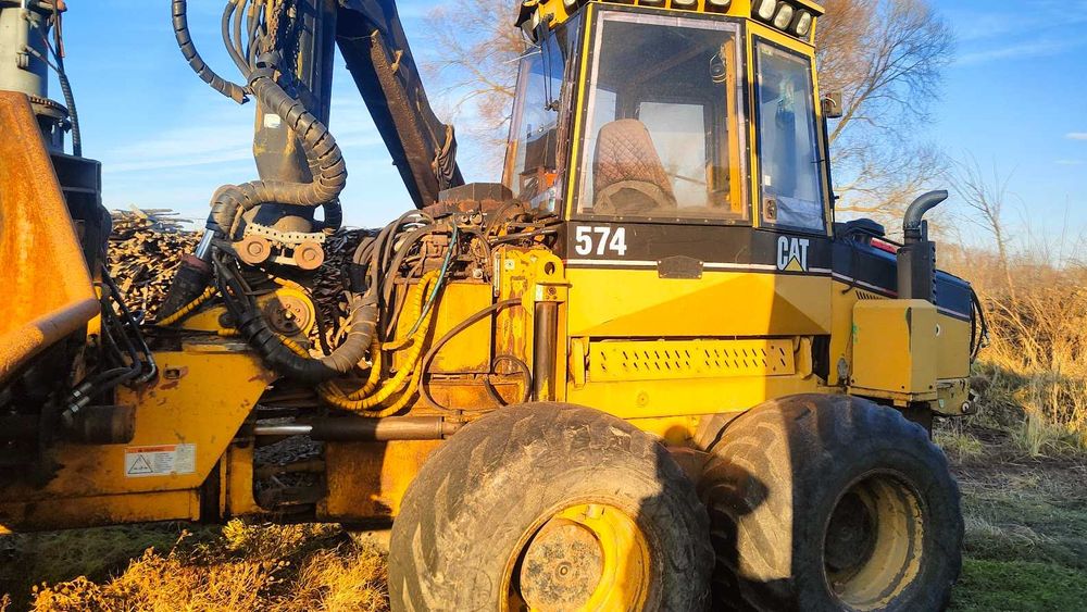 Forwarder CAT 574 Rębak Erjo