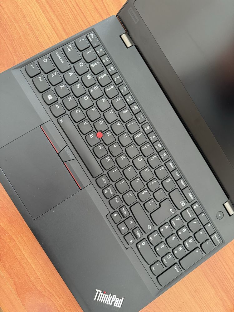 Portátil Lenovo T580 15.6/8GB RAM/512GB SSD/i7