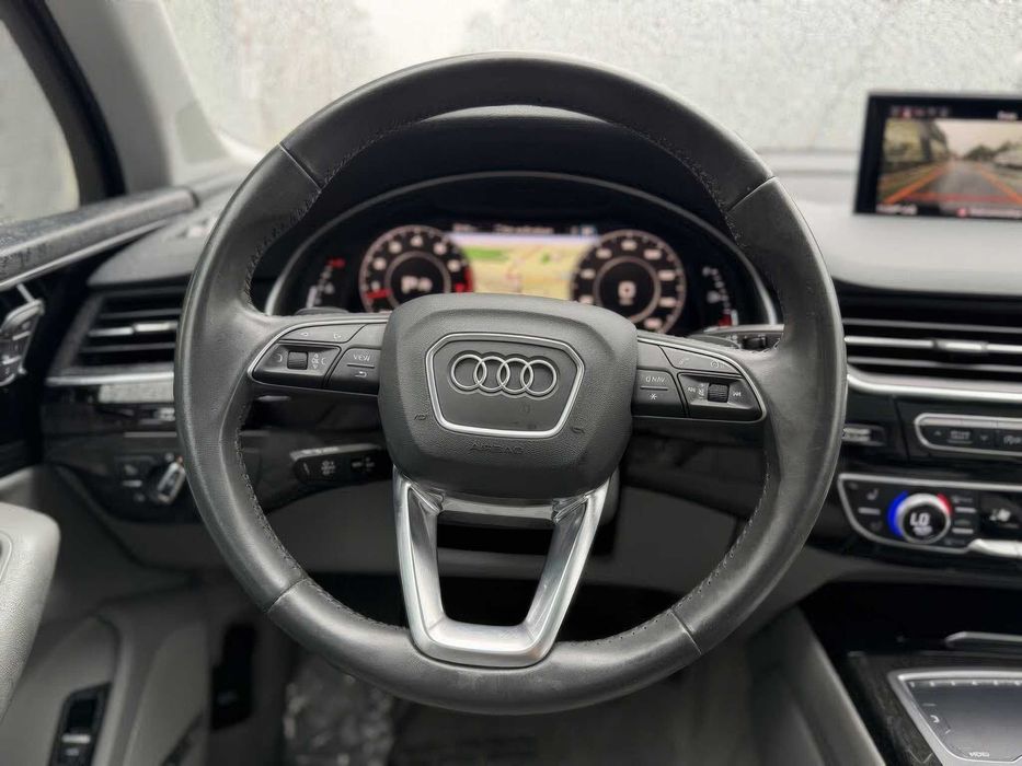 Audi Q7 quattro Premium Plus      2019