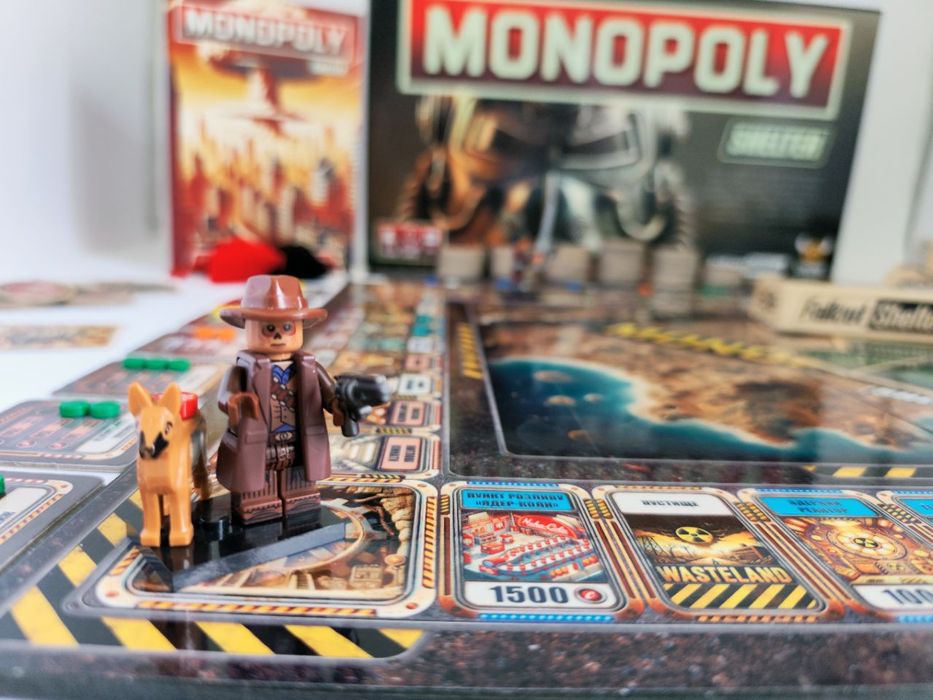 Настолка настольная игра Fallout Monopoly Shelter