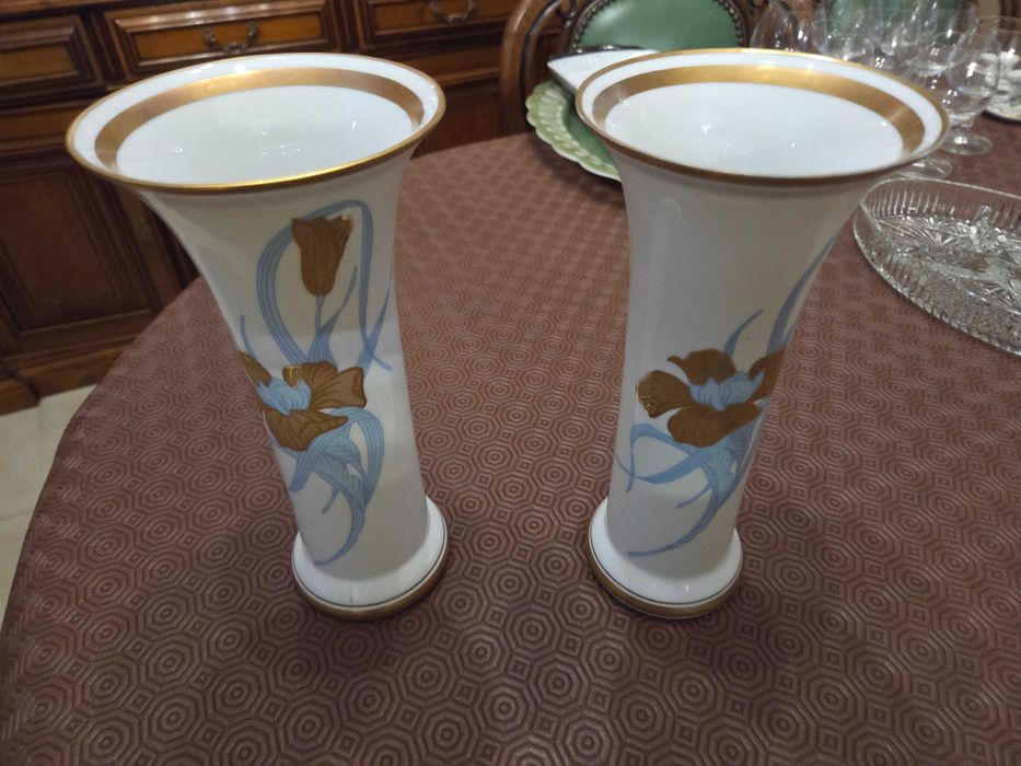 2 JARRAS PORCELANA NG