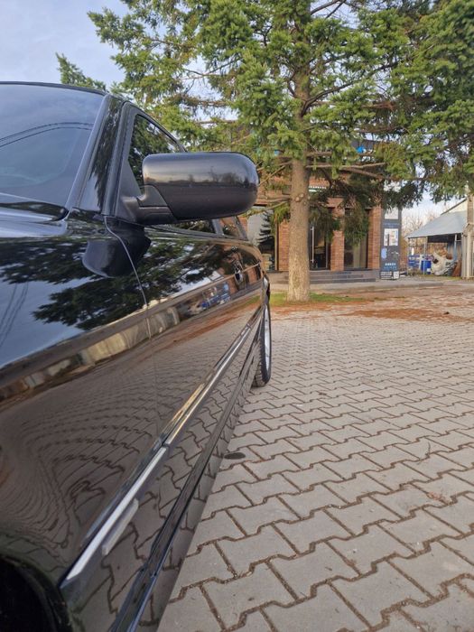 Бмв е38 740d 2001