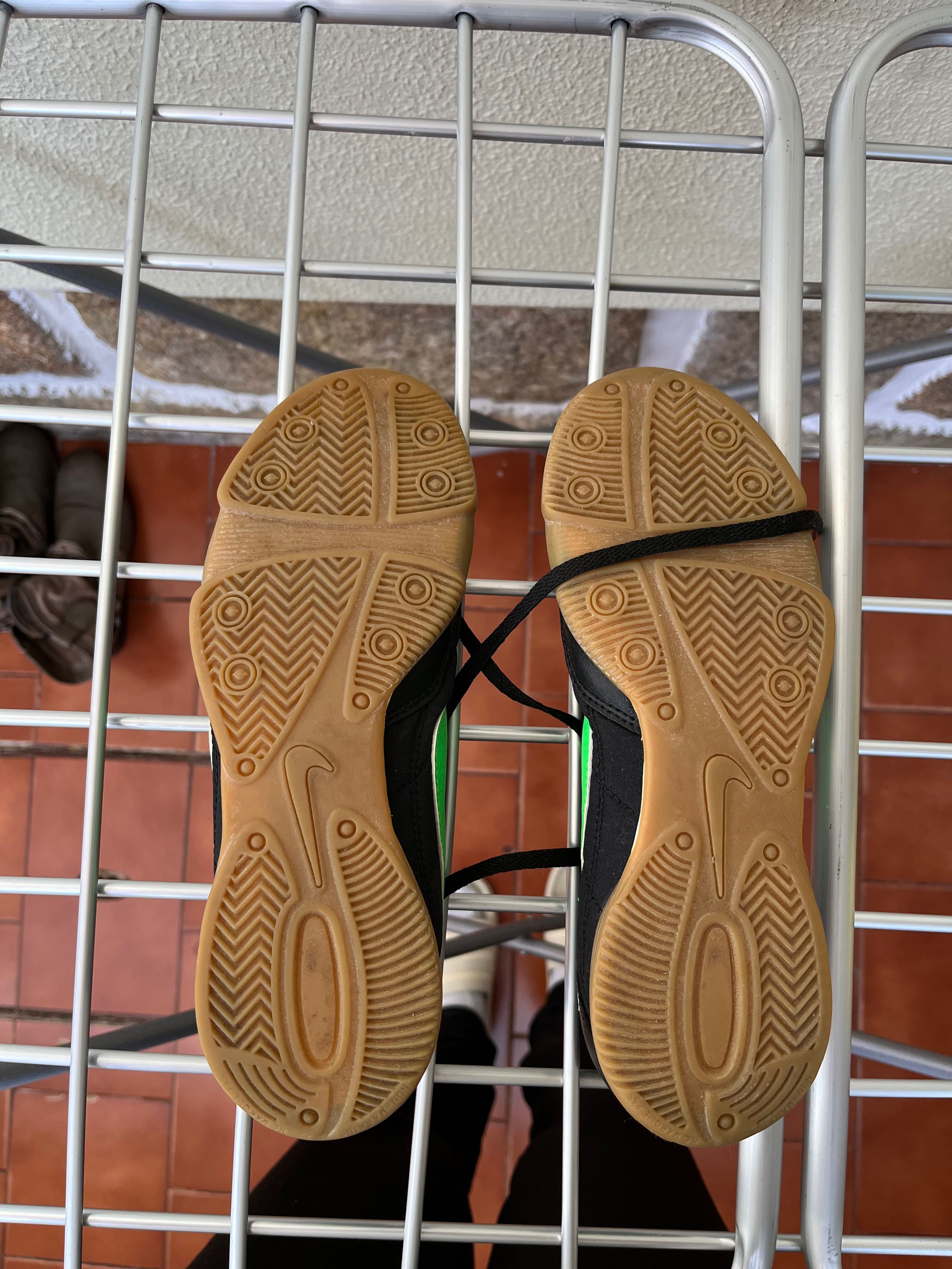 Sapatilhas de futsal Nike