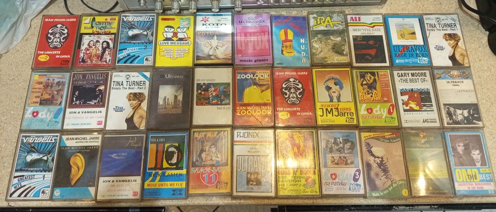 Zestaw kaset magnetofonowych 33 szt