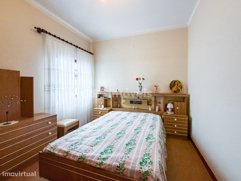 Moradia T2 c/ terreno - Galegos, Tomar