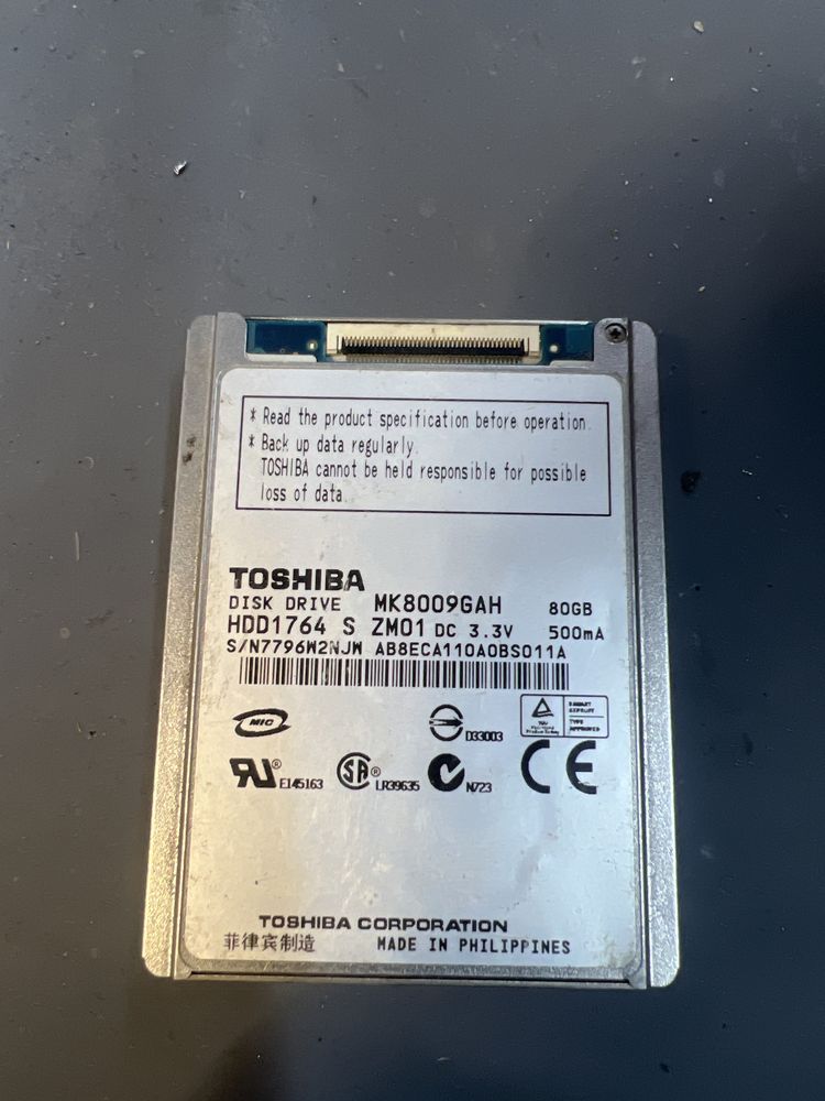 Внутренний жесткий диск Toshiba 1,8 дюйма форм-фактор емкость 80 ГБ