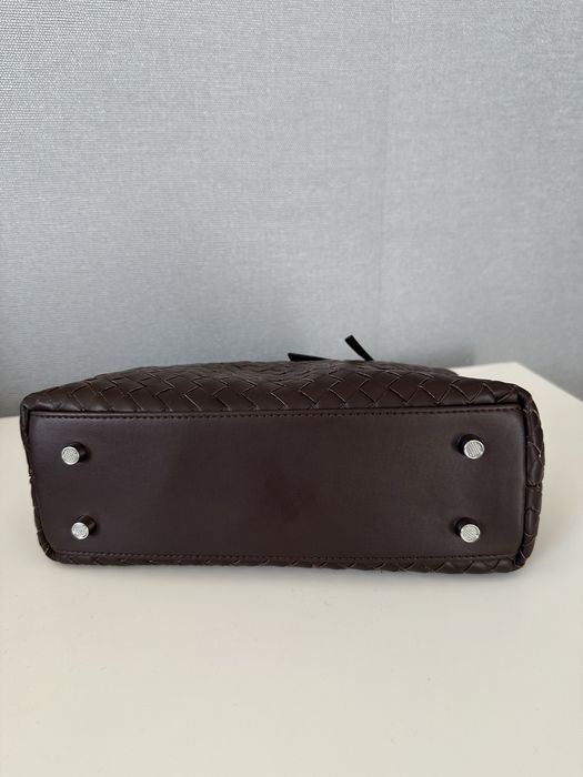 Плетена сумка з натуральної шкіри в стилі Bottega