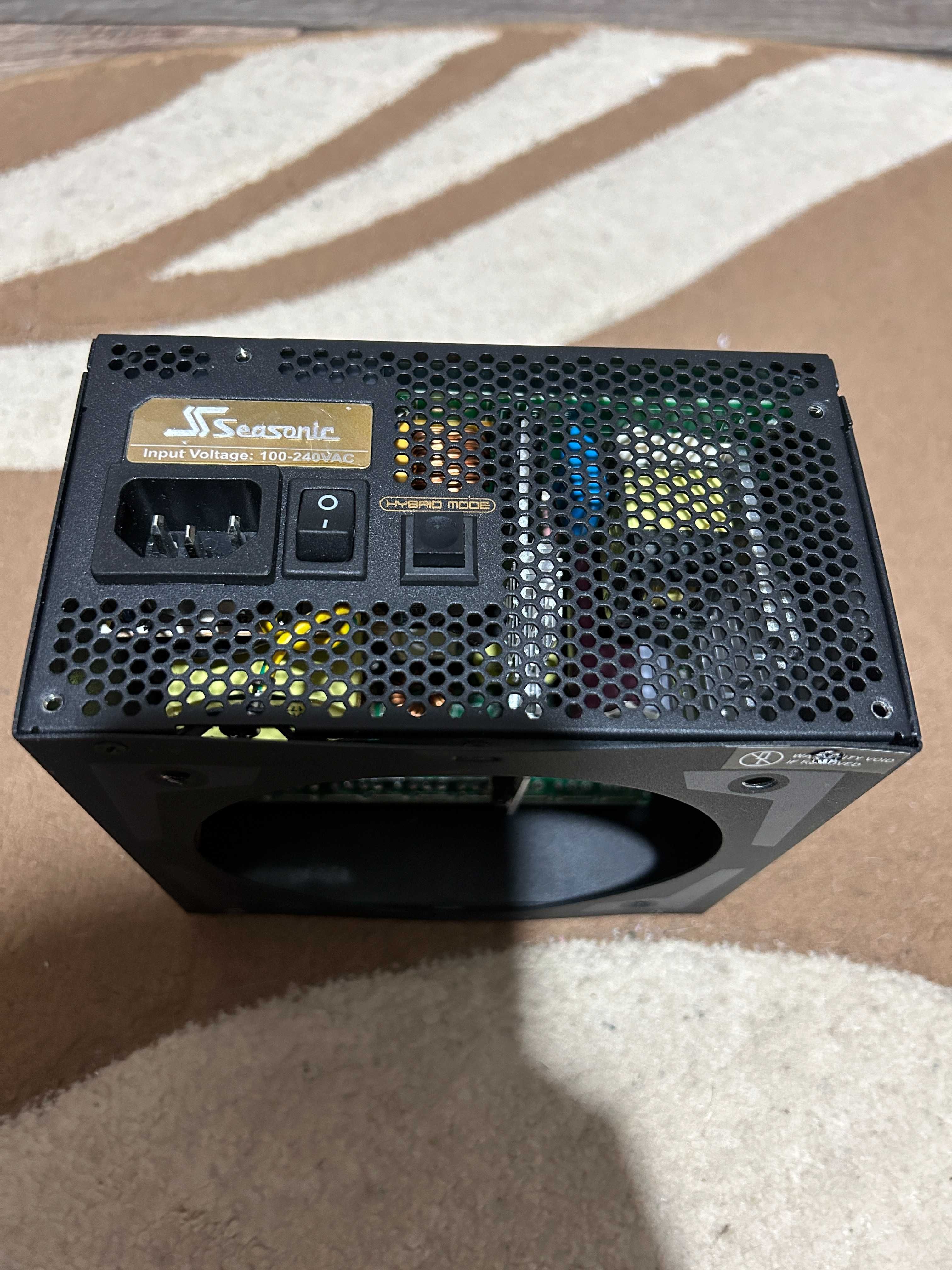 Блоки питания под ремонт Seasonic Focus+ 550W Gold