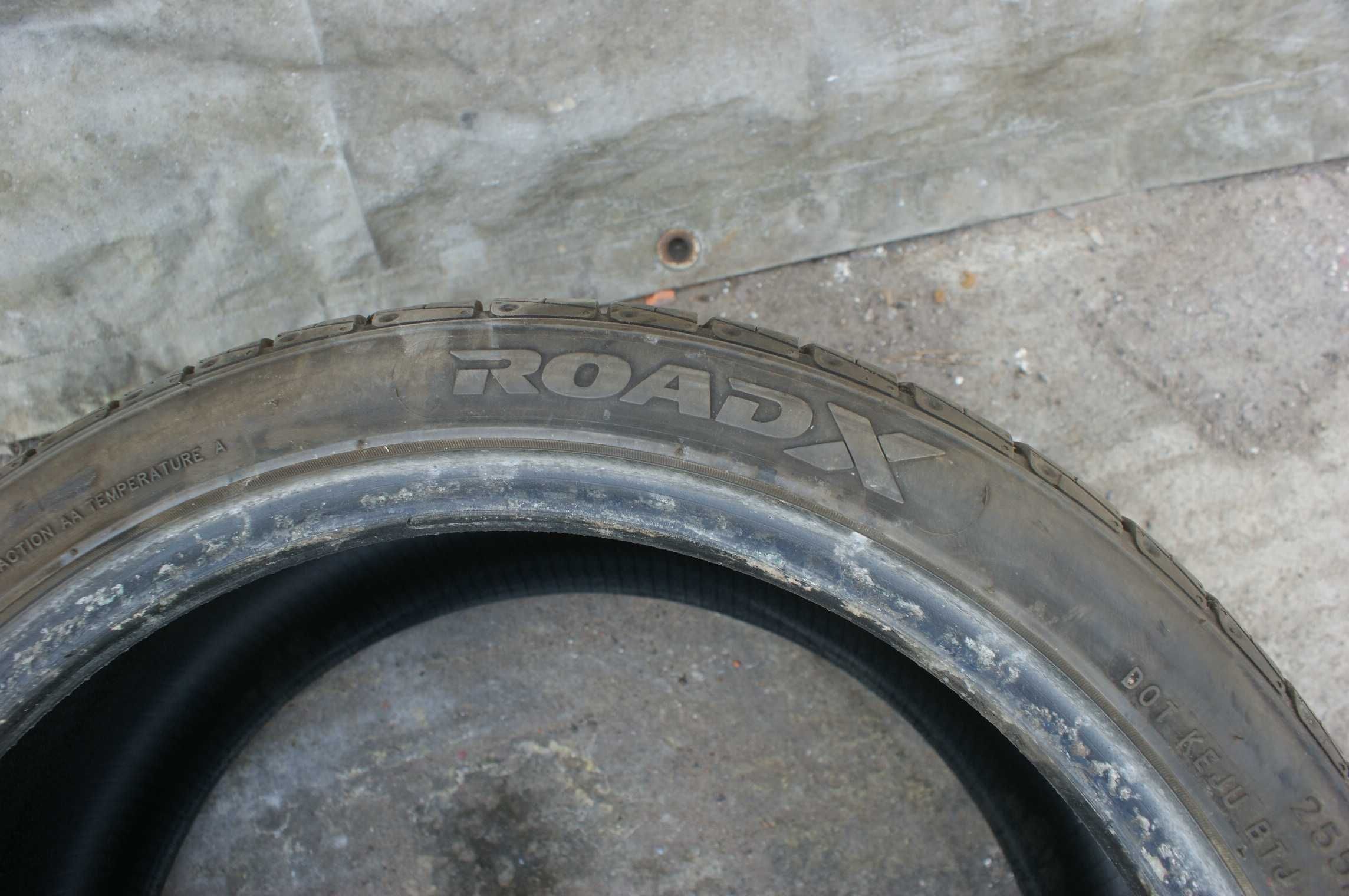 opona letnia Roadx  255/35 r18 2022r