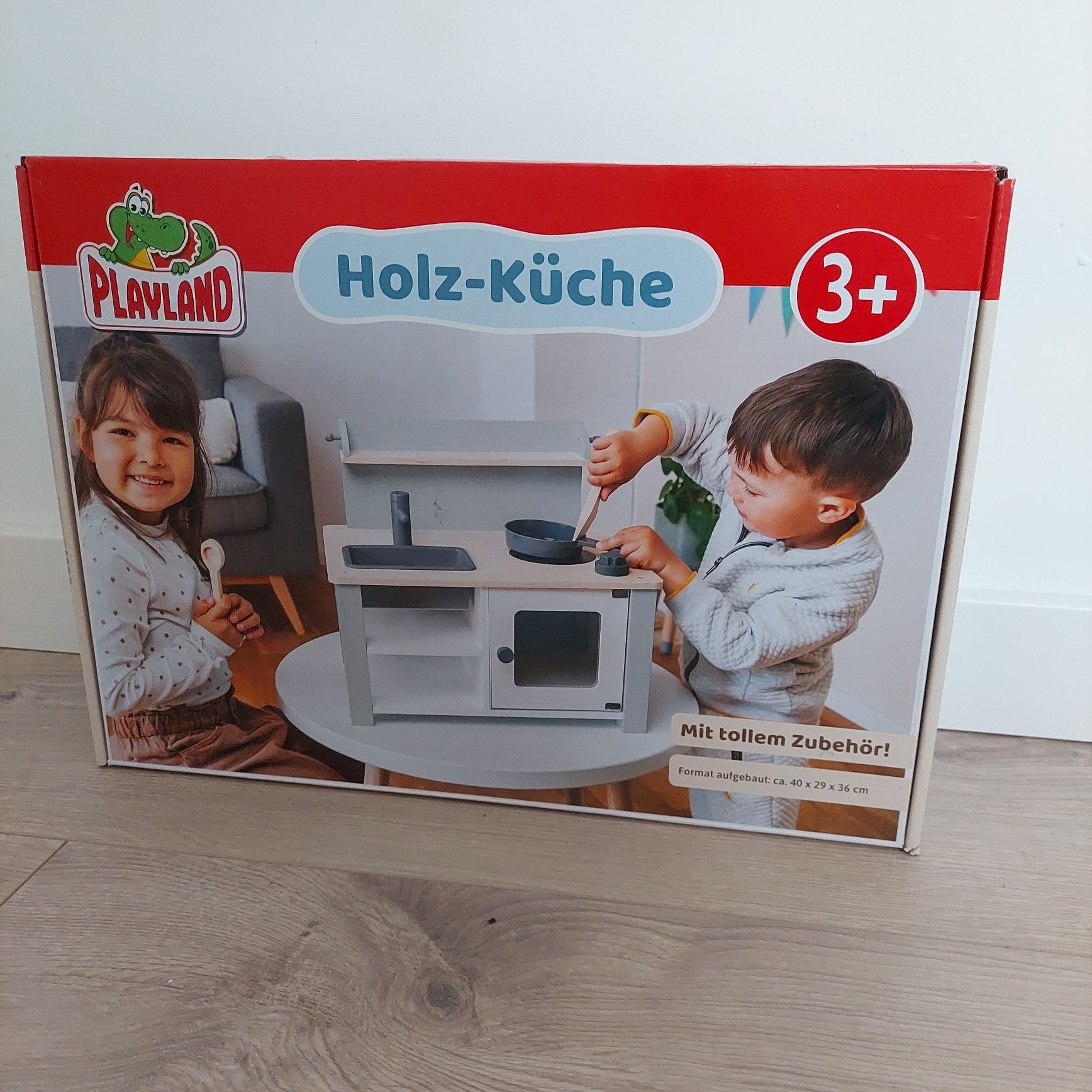 Drewniana kuchnia nowa dla dzieci