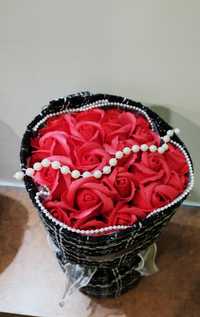 Prezent bukiet róż róże mydlane LED