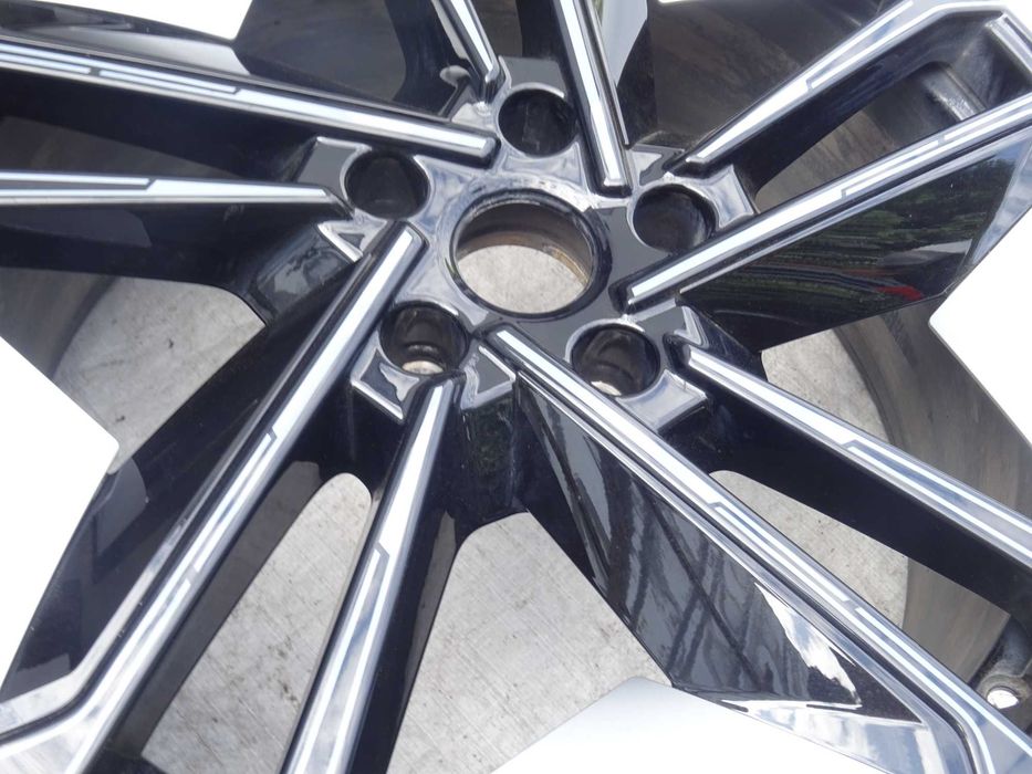 felga aluminiowa przód audi e-tron gt rs 21 4j3,601025ac 4j3,601025l