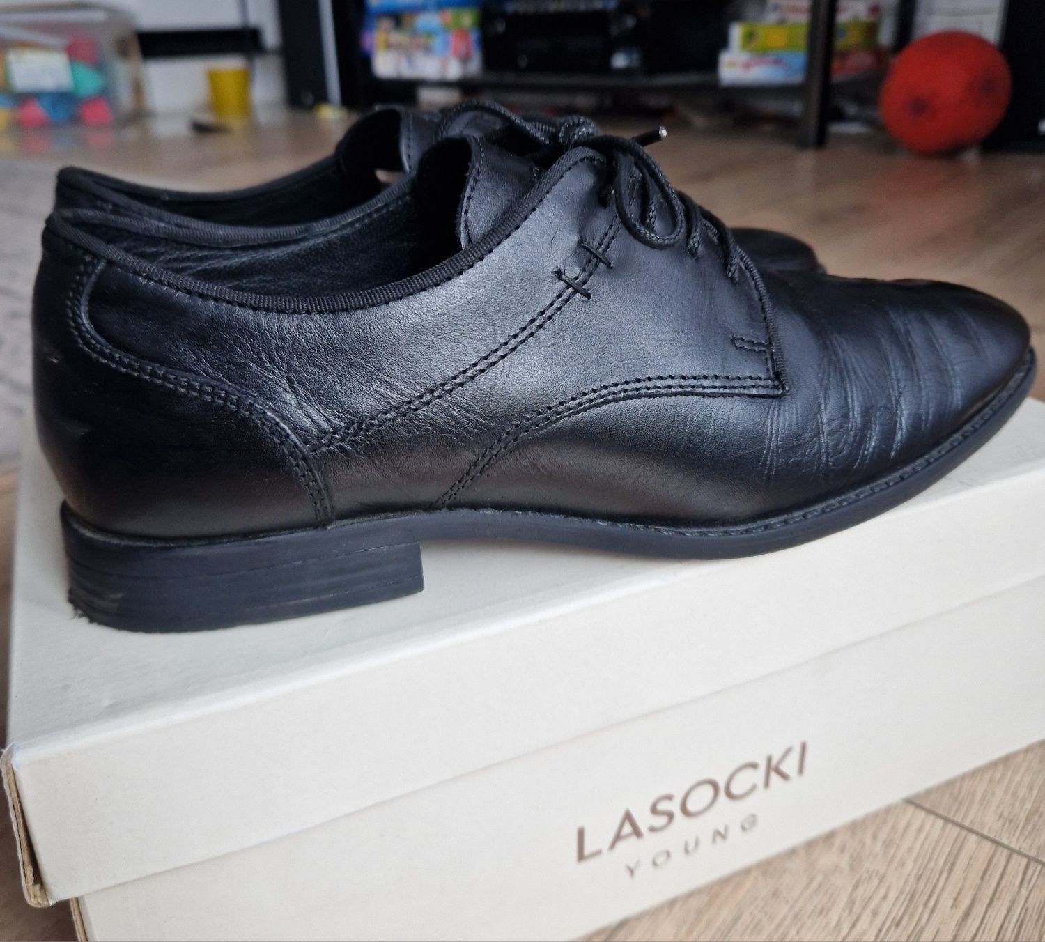 Buty eleganckie wyjściowe Lasocki chłopięce 39