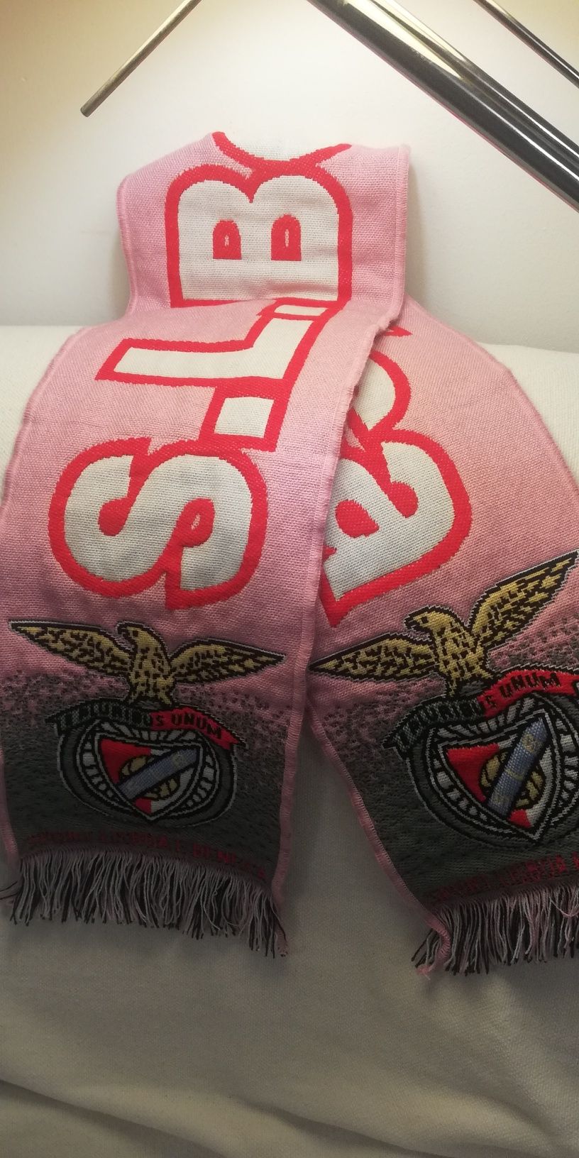 Caschecol donl Benfica lindo